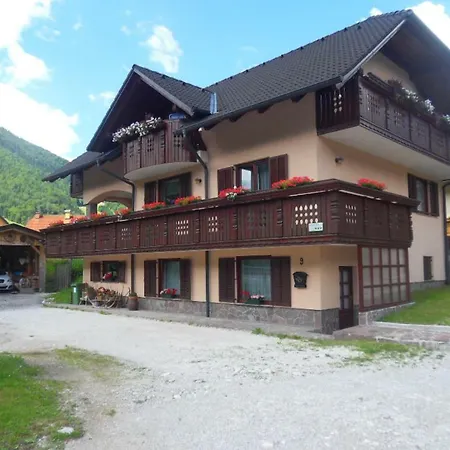 Apartma Slavc 아파트